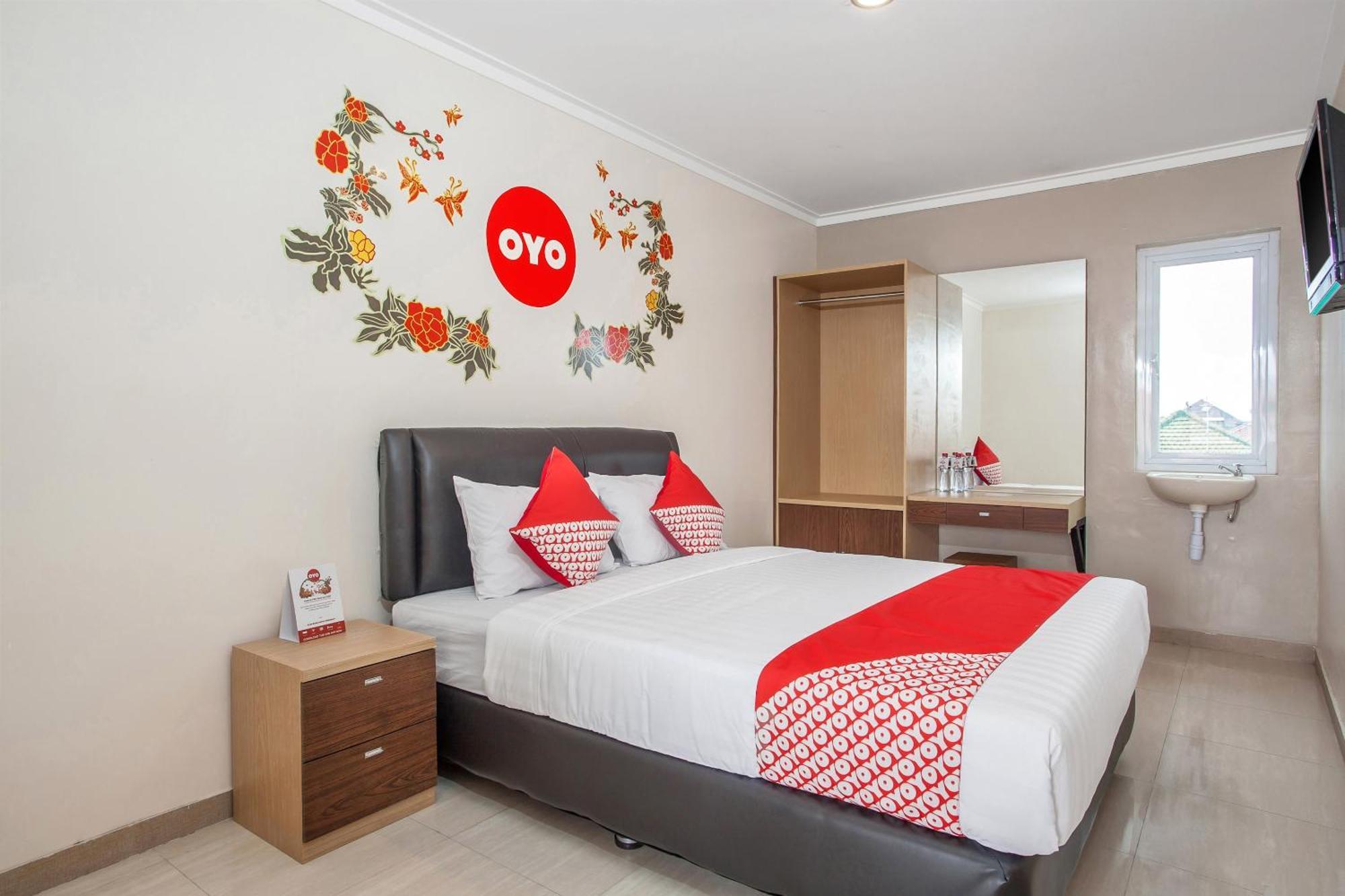 Super Oyo Capital O 134 Lg Residence Surabaya Luaran gambar
