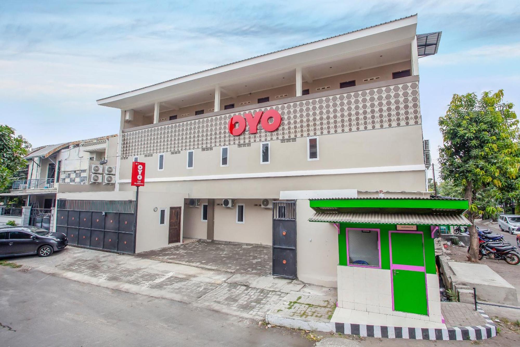Super Oyo Capital O 134 Lg Residence Surabaya Luaran gambar